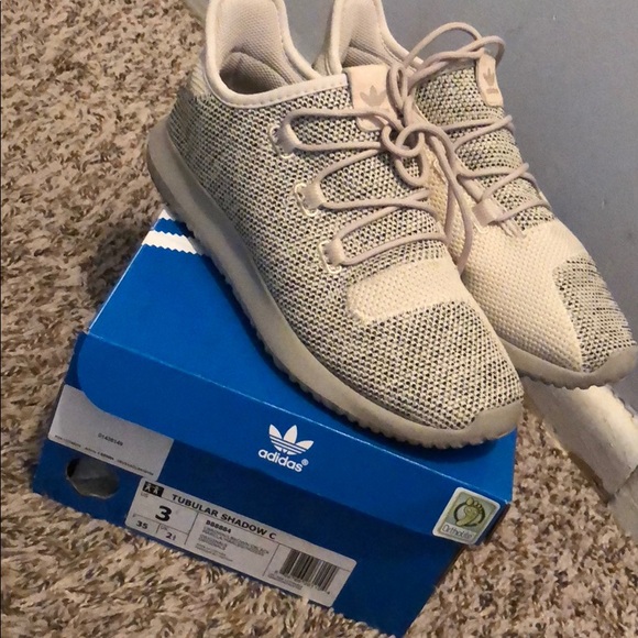 adidas tubular size 3